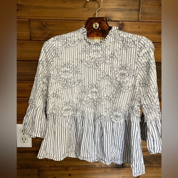 Zara Woman Striped Lace Floral Sheer Layer Size medium blouse top black white - Picture 3 of 8